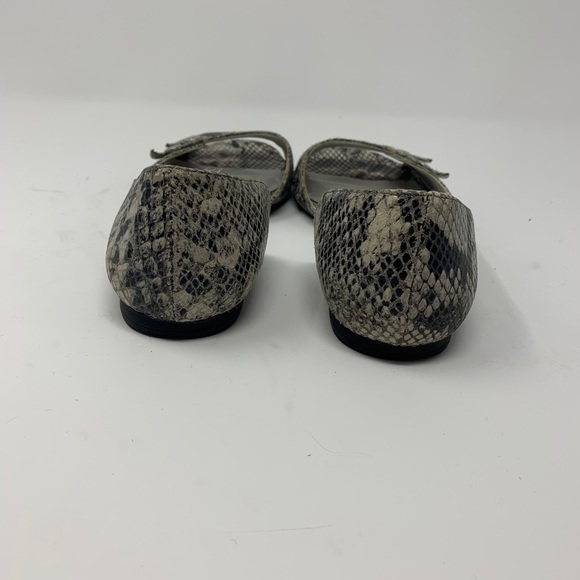 Libby Edelman Python Flat - Picture 2 of 4